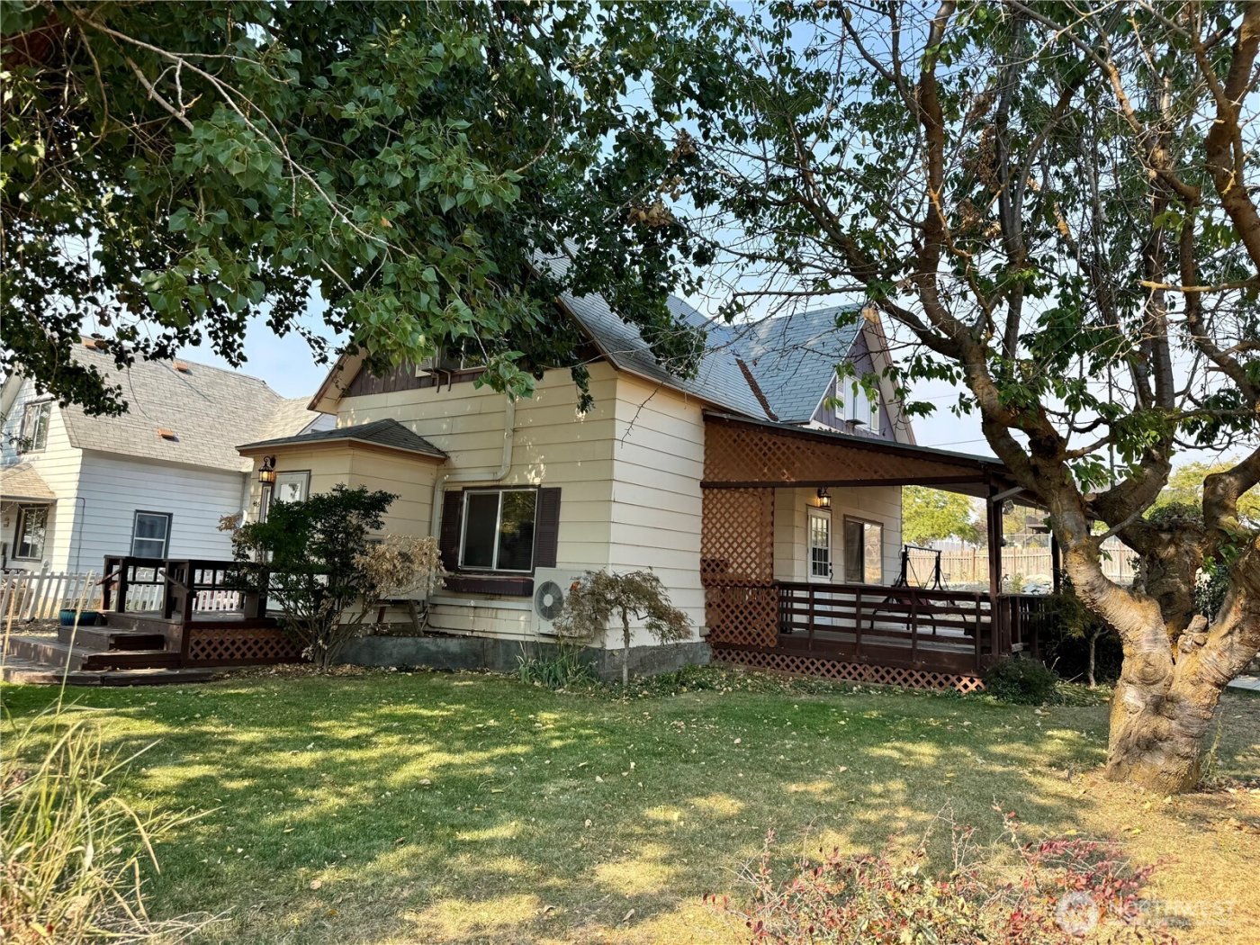 405 NW Dellah Avenue , Wilbur, WA 99185