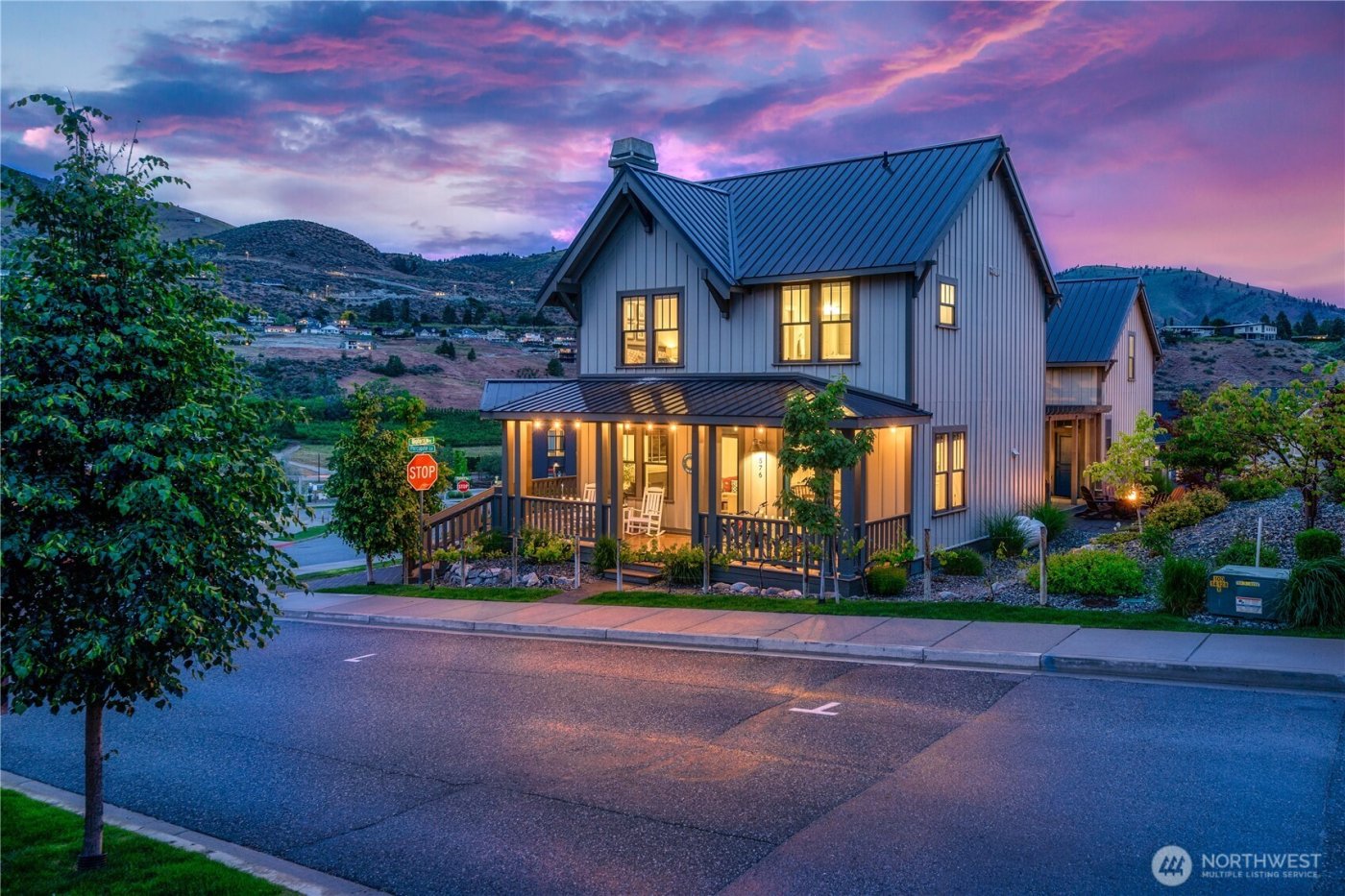 576 Porcupine Lane , Chelan, WA 98816
