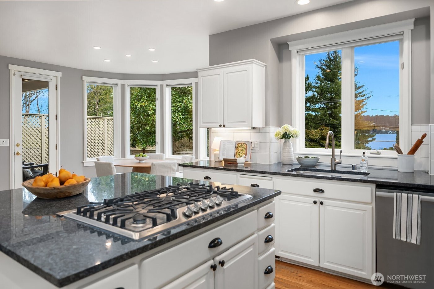 17120 SE 29th Place , Bellevue, WA 98008