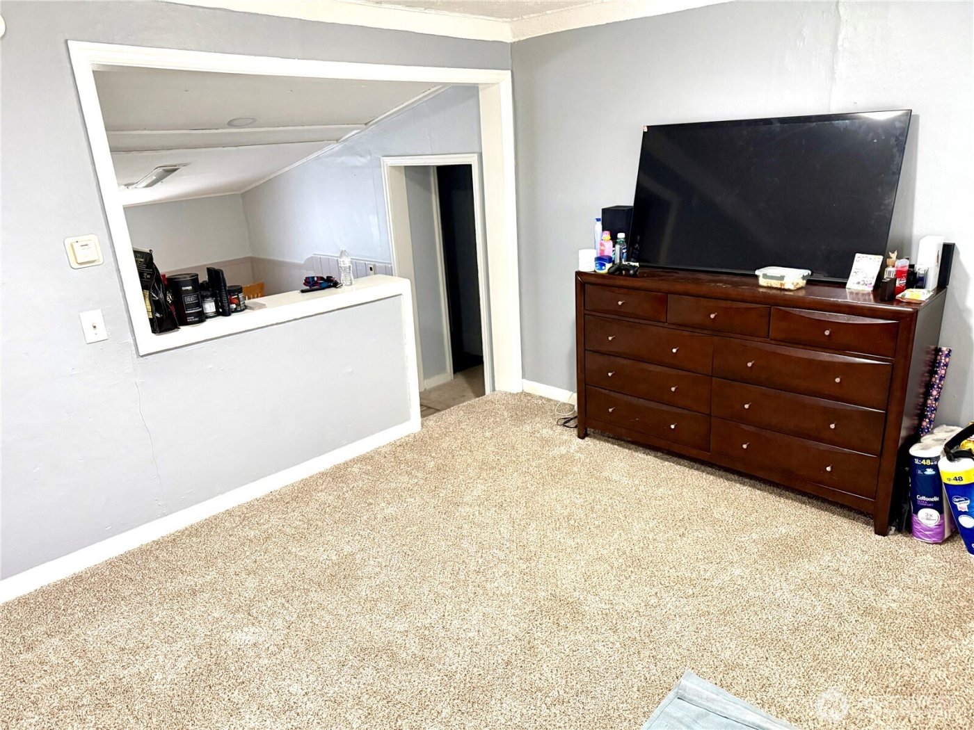 11040 11th Avenue SW, Seattle, WA 98146-3911