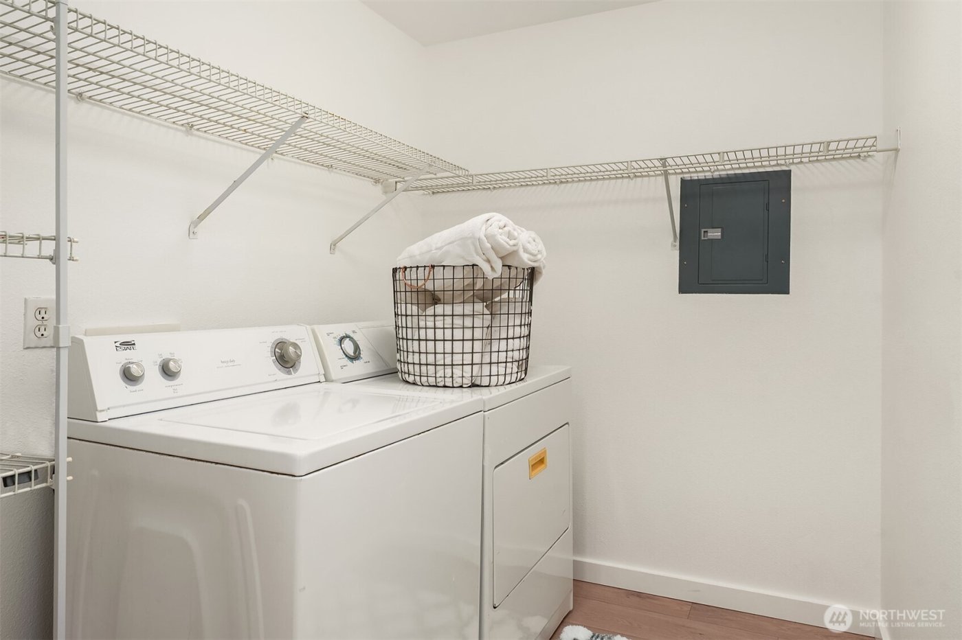 23307 Cedar Way #R102, Mountlake Terrace, WA 98043-4361