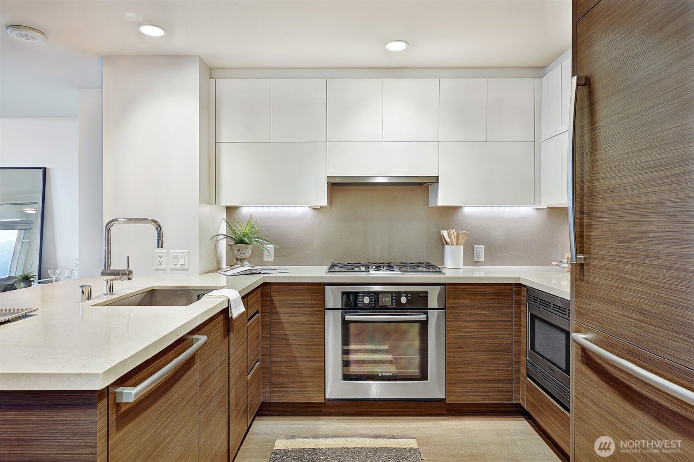 588 Bell Street #2008S, Seattle, WA 98121