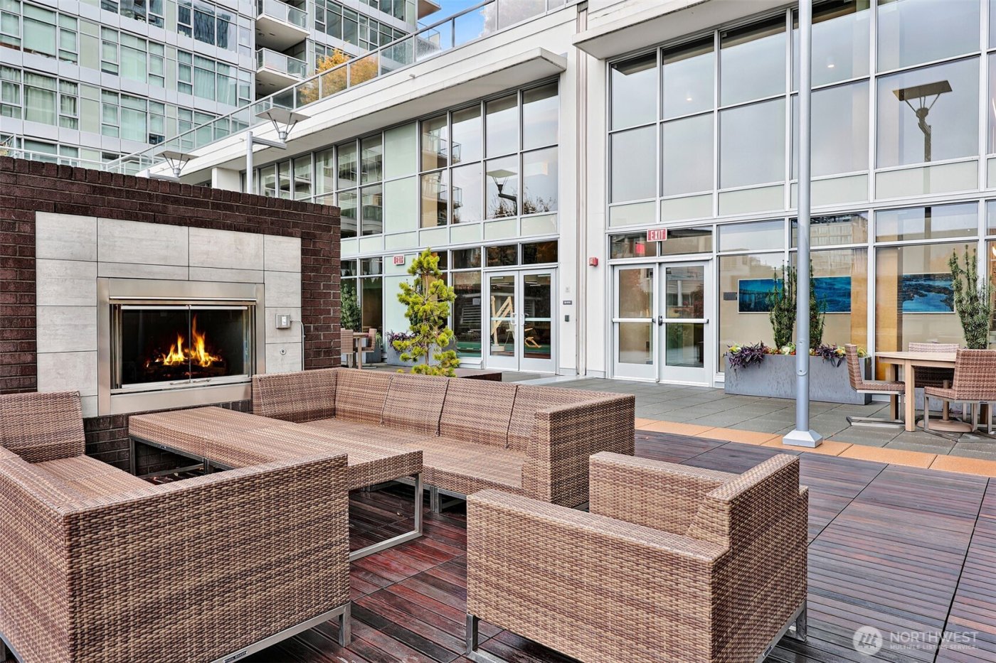 588 Bell Street #2008S, Seattle, WA 98121