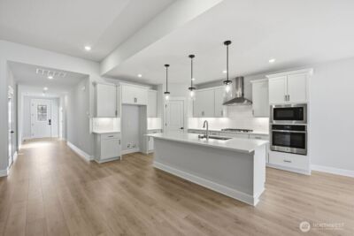 2609 Acer Loop SE, Lacey, WA 98513 - Photo 2