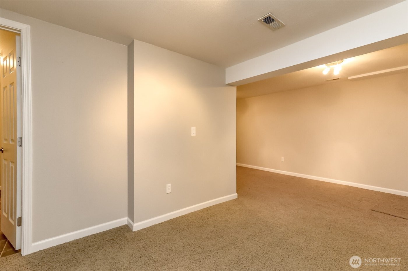 7117 40th Street W #7, University Place, WA 98466