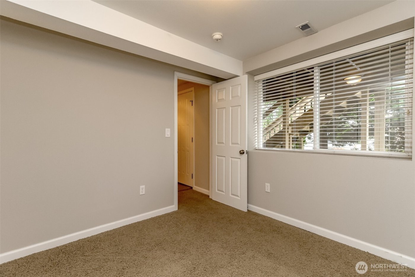 7117 40th Street W #7, University Place, WA 98466