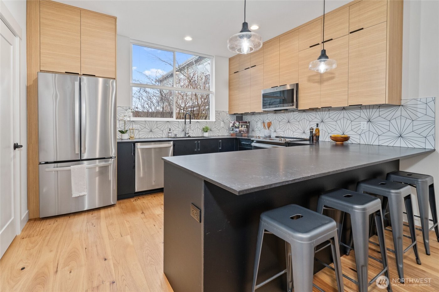 4517 B Sunnyside Avenue N, Seattle, WA 98103