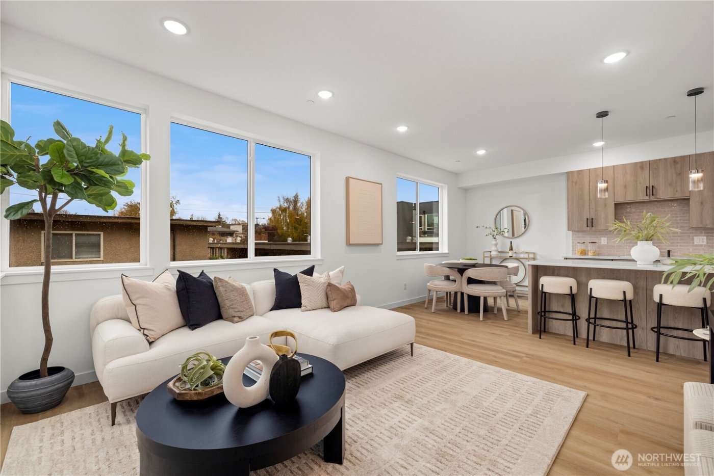 6546 C Latona Avenue NE, Seattle, WA 98115