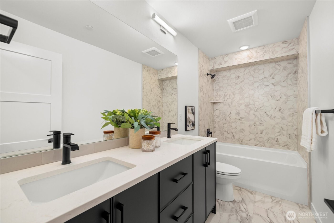 6546 C Latona Avenue NE, Seattle, WA 98115