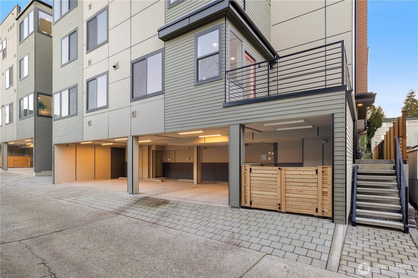 6546 C Latona Avenue NE, Seattle, WA 98115