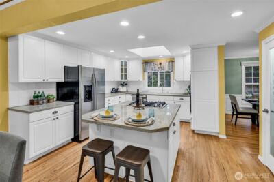 21609 NE 4th Street , Sammamish, WA 98074 - Photo 12