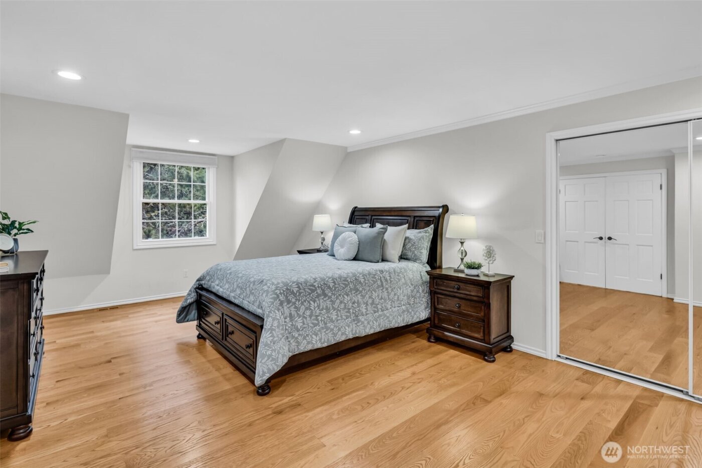 21609 NE 4th Street , Sammamish, WA 98074