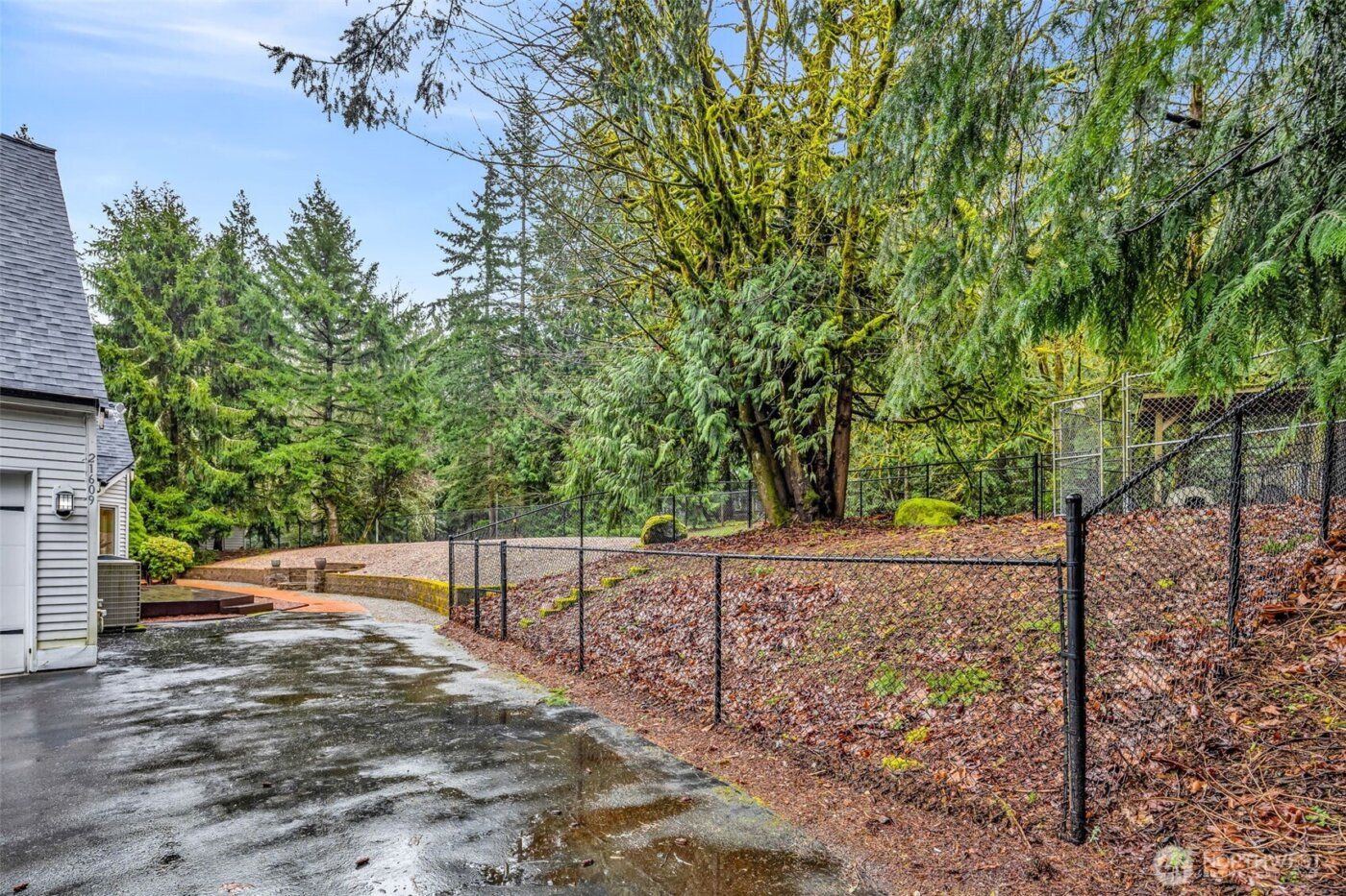 21609 NE 4th Street , Sammamish, WA 98074