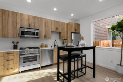 6544 A Latona Avenue NE, Seattle, WA 98115 - Photo 12