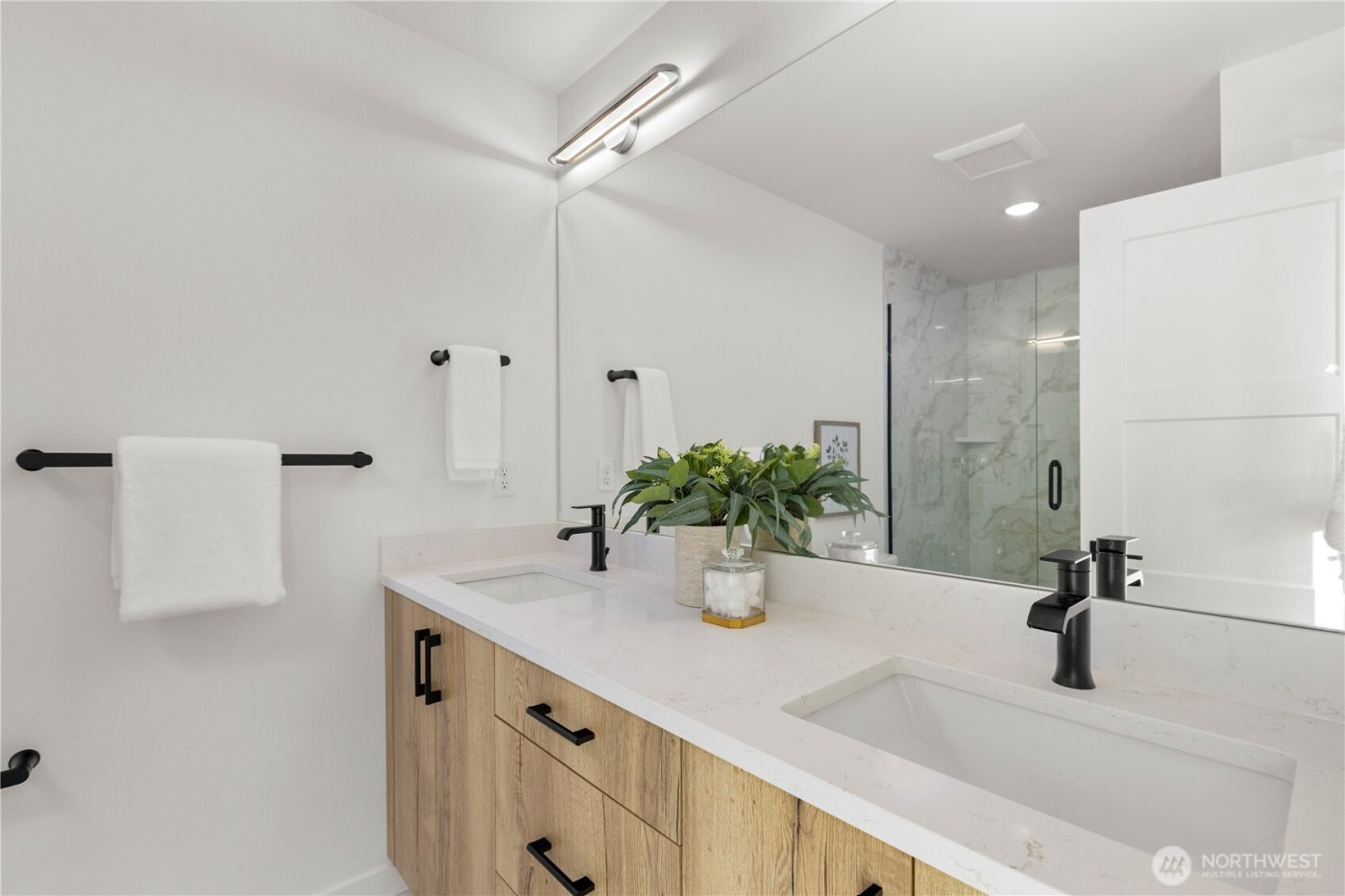 6544 A Latona Avenue NE, Seattle, WA 98115