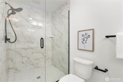 6544 A Latona Avenue NE, Seattle, WA 98115 - Photo 17