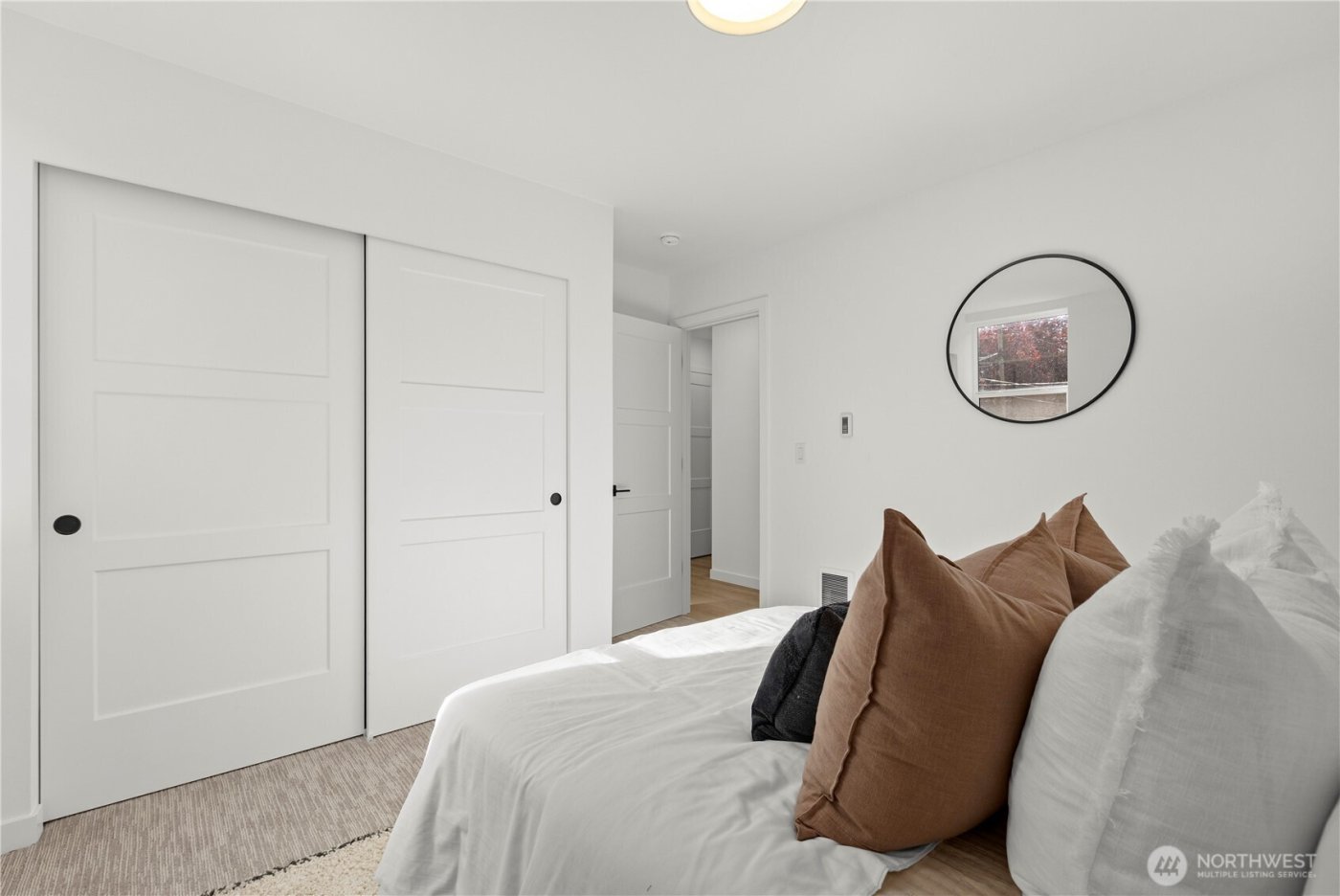 6544 A Latona Avenue NE, Seattle, WA 98115