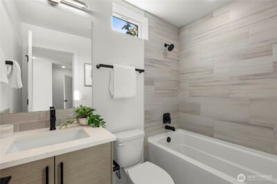 6544 A Latona Avenue NE, Seattle, WA 98115 - Photo 20