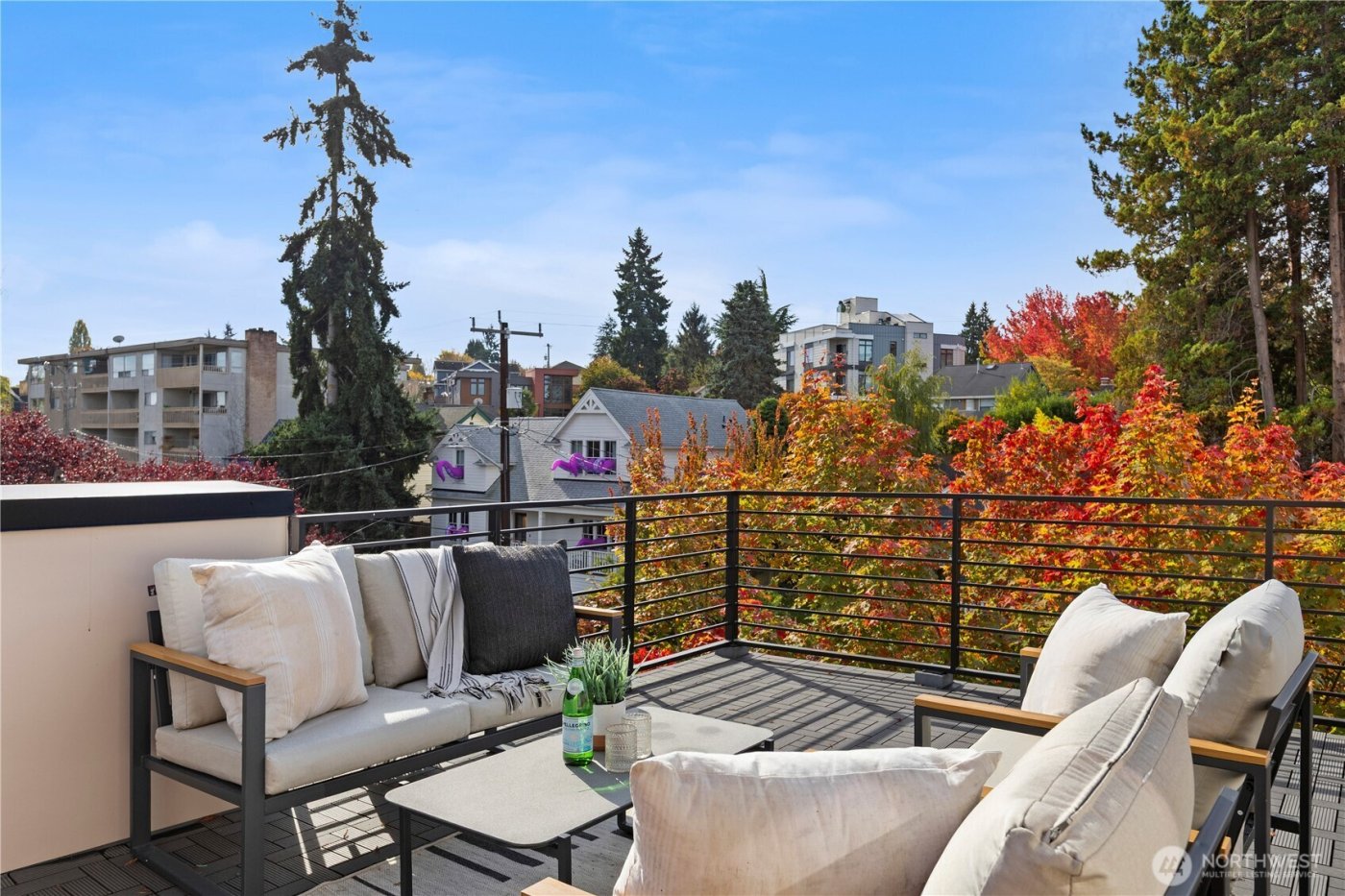 6544 A Latona Avenue NE, Seattle, WA 98115