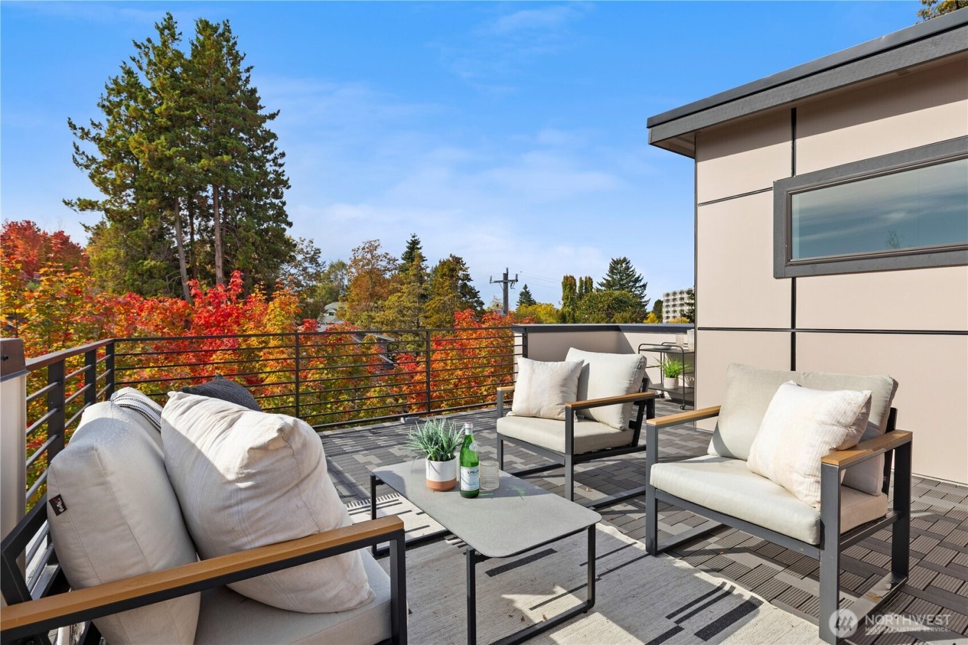 6544 A Latona Avenue NE, Seattle, WA 98115