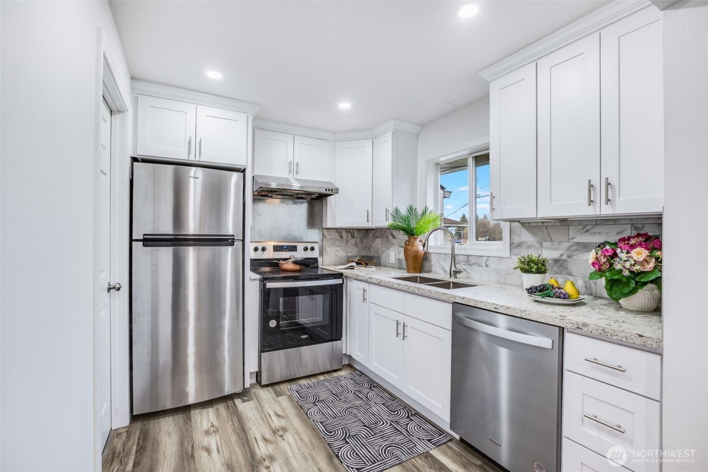 1729 S Columbian Way , Seattle, WA 98108