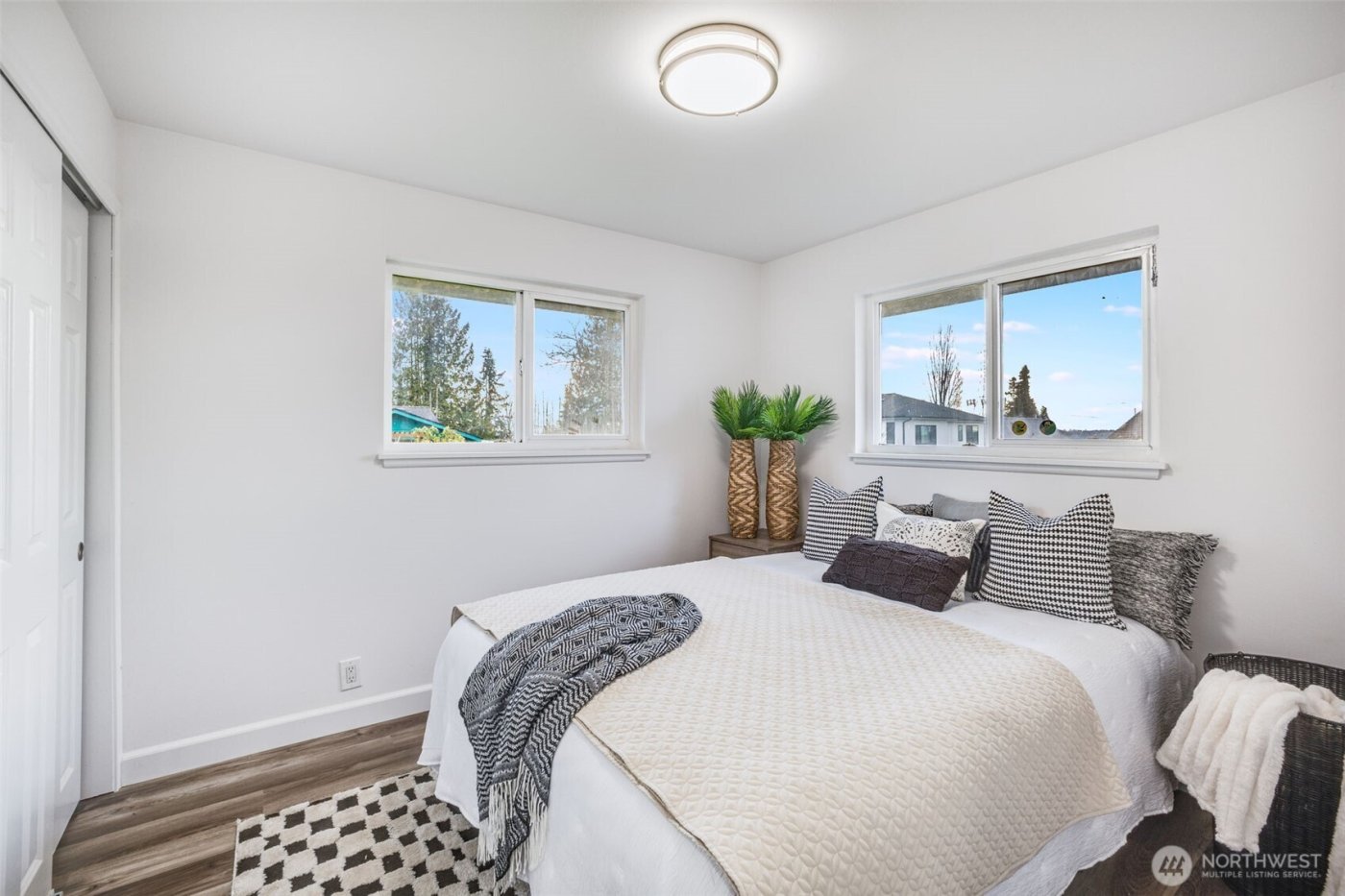 1729 S Columbian Way , Seattle, WA 98108