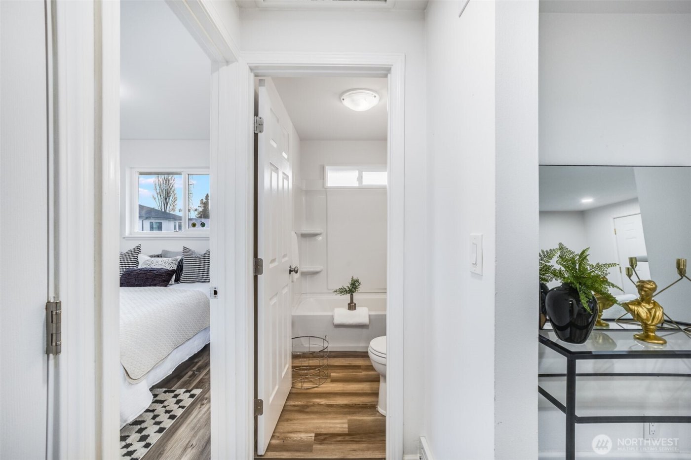 1729 S Columbian Way , Seattle, WA 98108