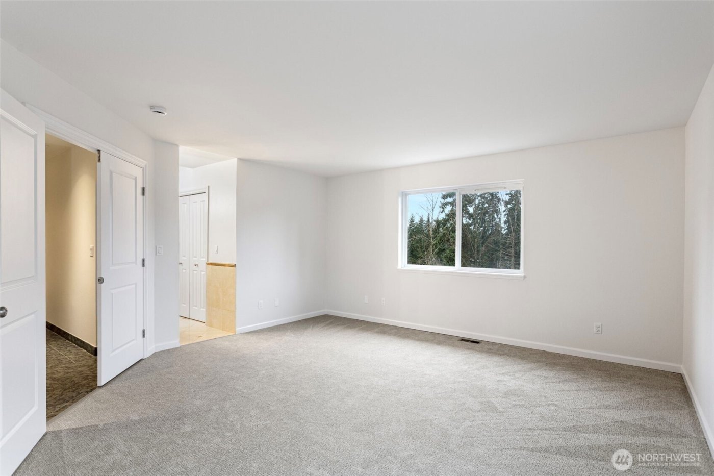 1932 S 370th Court , Federal Way, WA 98003