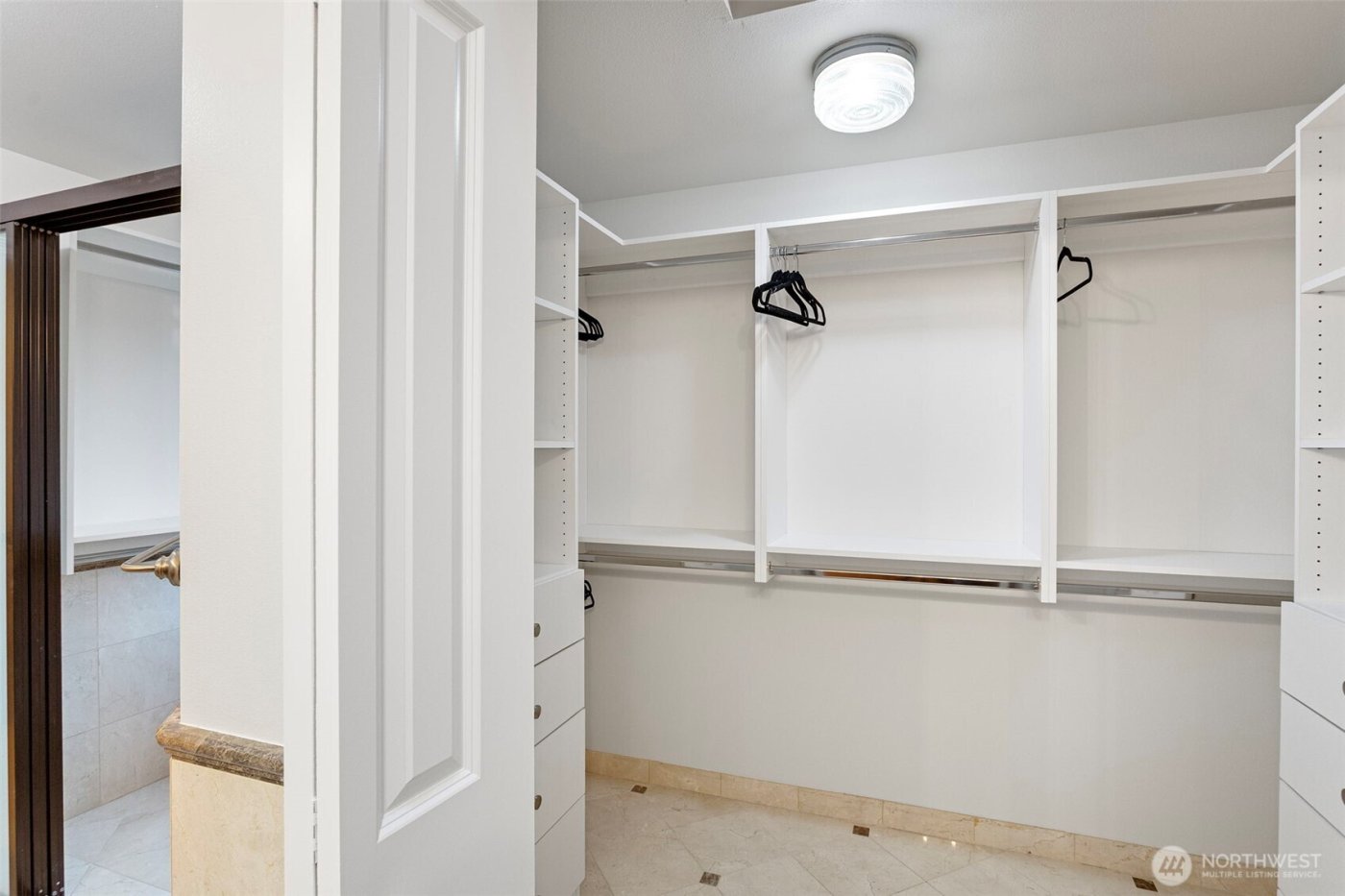 1932 S 370th Court , Federal Way, WA 98003