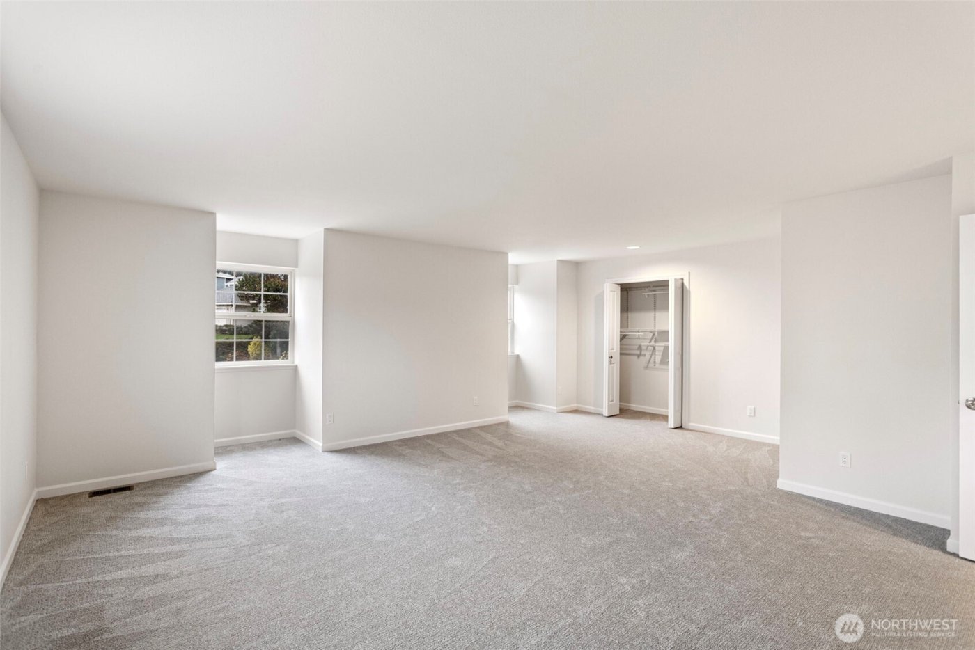 1932 S 370th Court , Federal Way, WA 98003