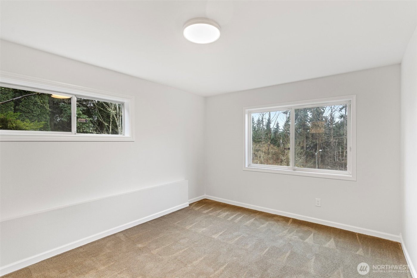 1932 S 370th Court , Federal Way, WA 98003