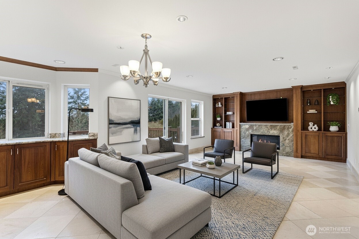 1932 S 370th Court , Federal Way, WA 98003