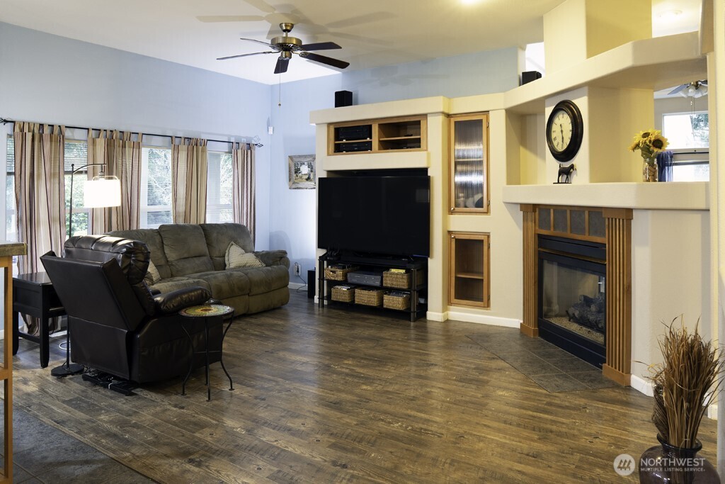 21903 SE 279th Lane , Maple Valley, WA 98038