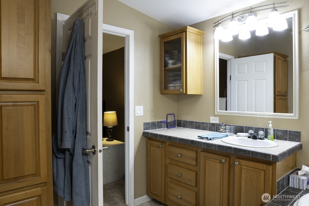 21903 SE 279th Lane , Maple Valley, WA 98038