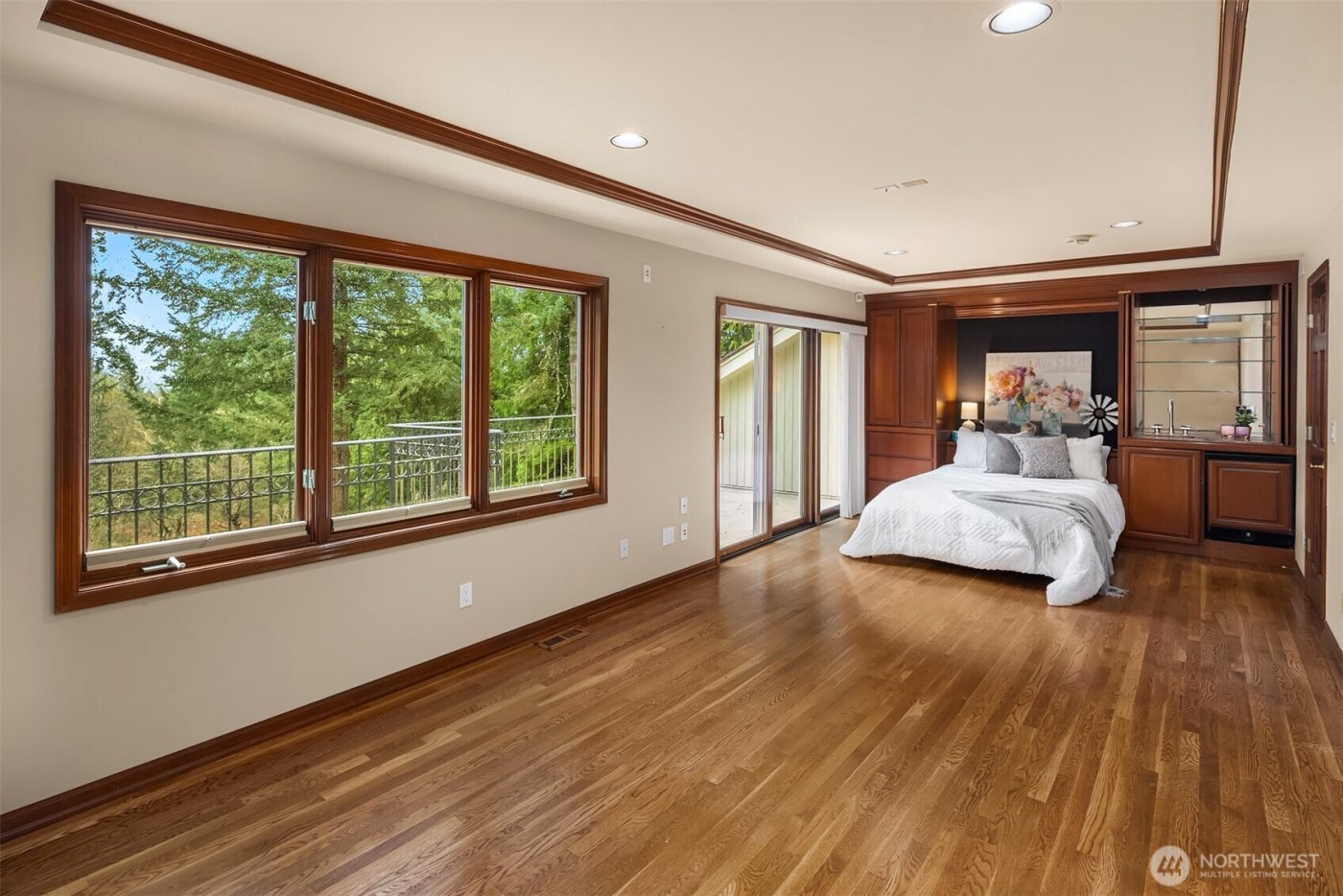 26319 NE 34th Street , Redmond, WA 98053