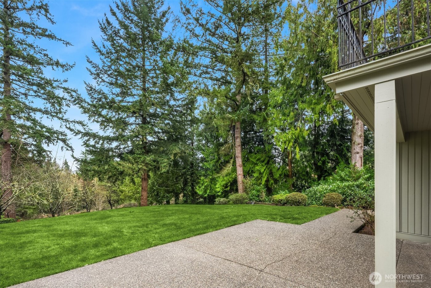 26319 NE 34th Street , Redmond, WA 98053