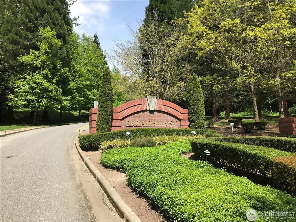 26319 NE 34th Street , Redmond, WA 98053