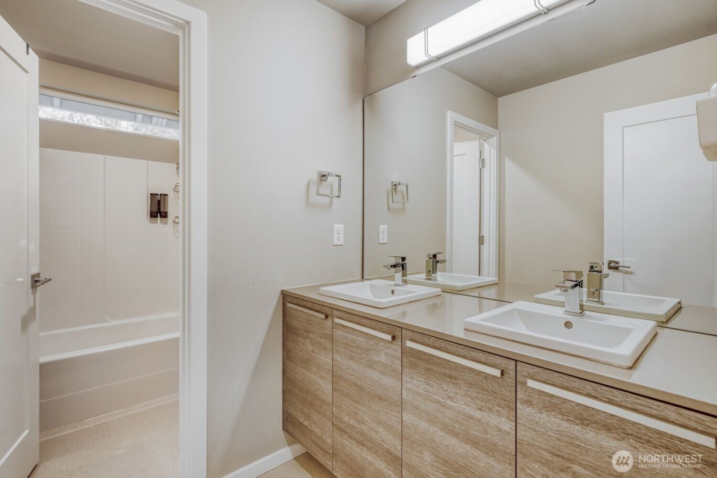 2873 S 353rd Place , Federal Way, WA 98003-7221