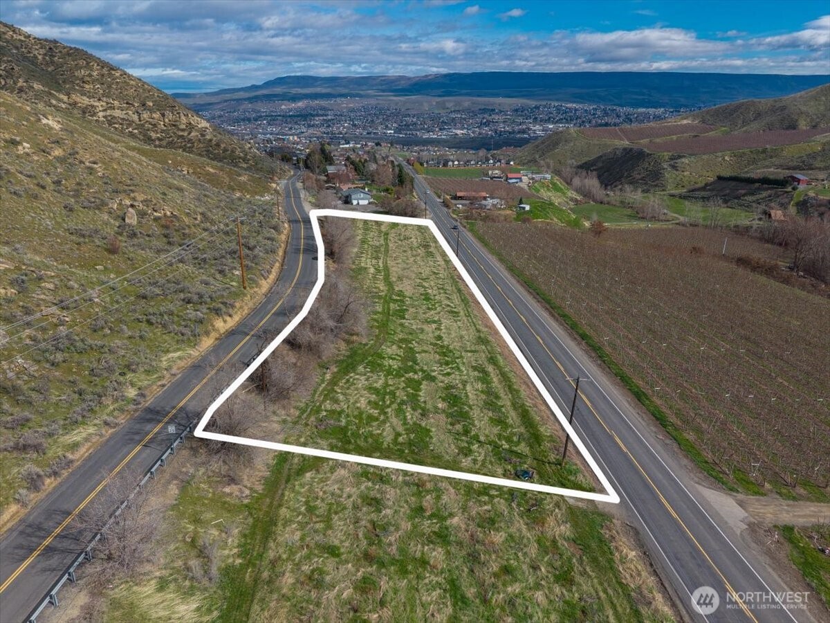 11 Methow Street , Wenatchee, WA 98801