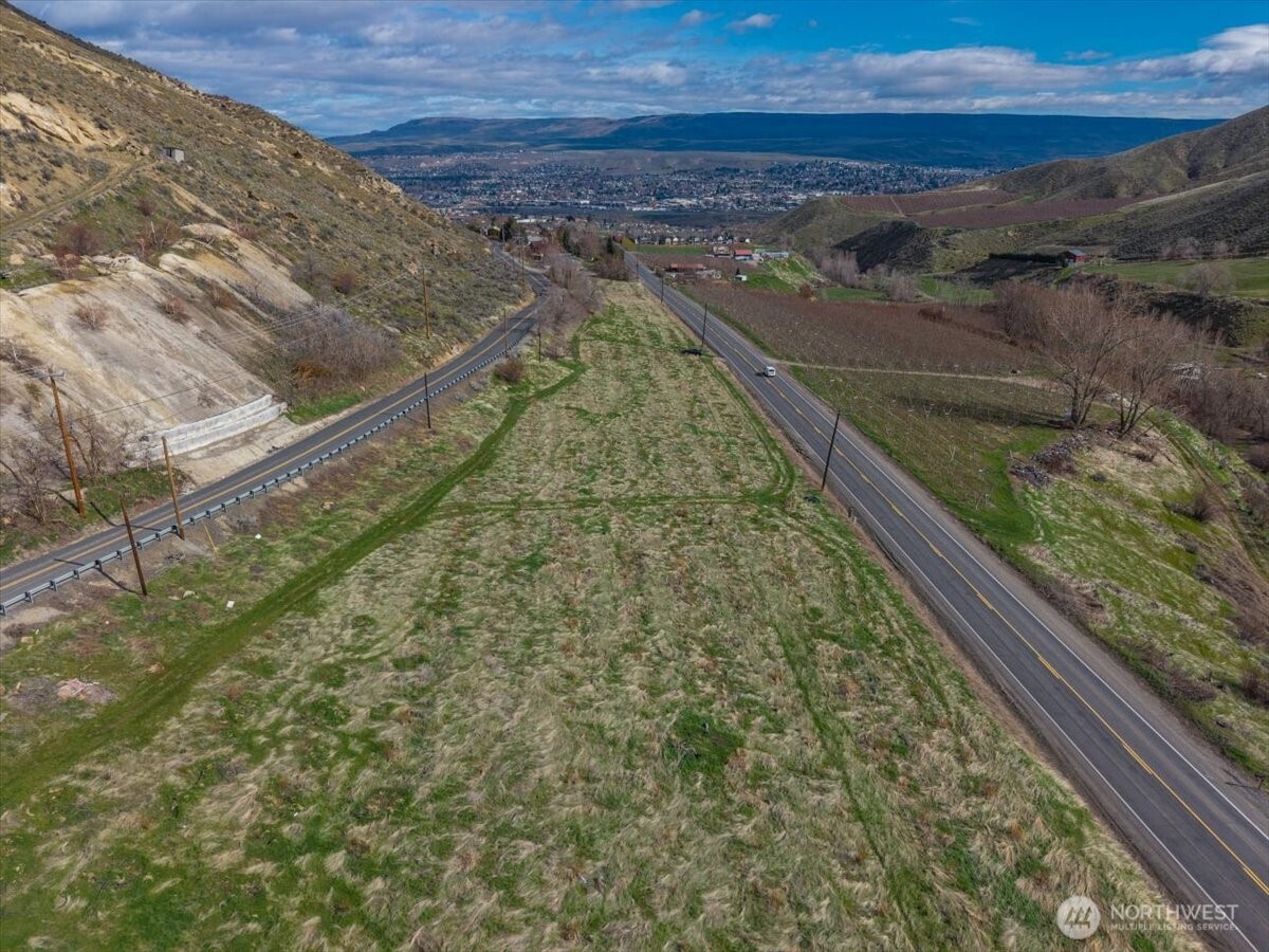 11 Methow Street , Wenatchee, WA 98801