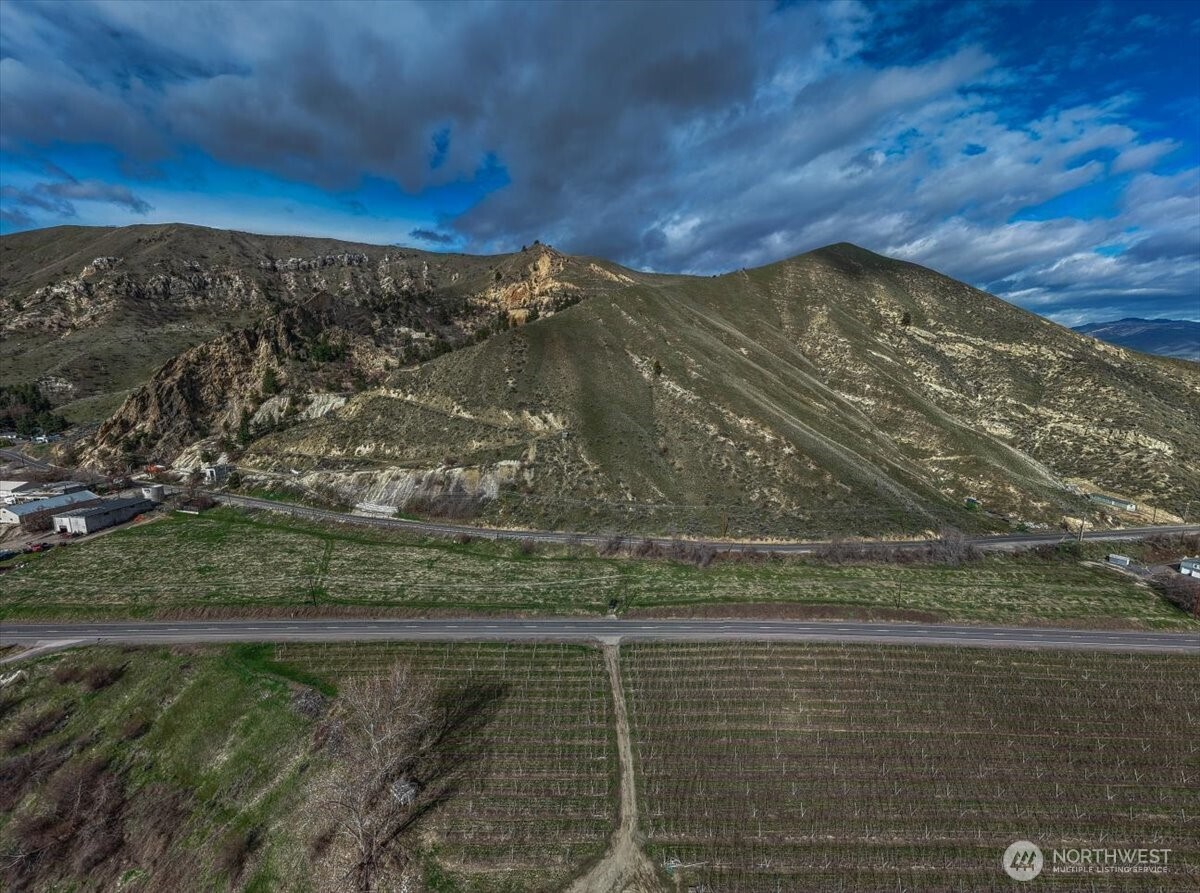 11 Methow Street , Wenatchee, WA 98801