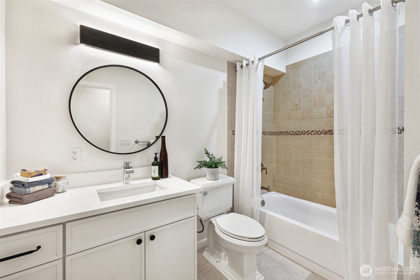 730 N 87th Street , Seattle, WA 98103