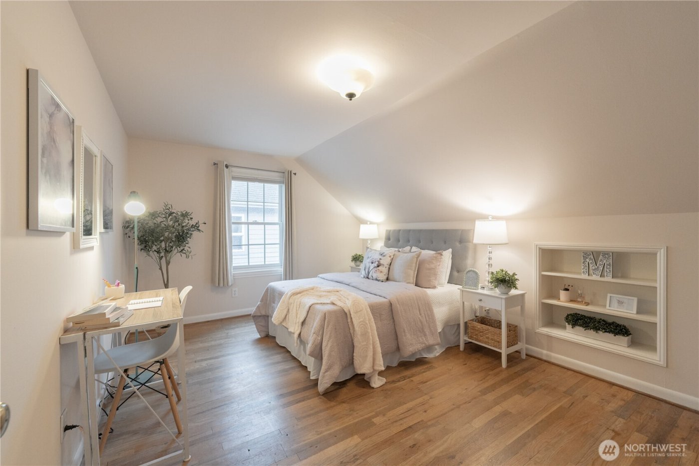 7046 55th Avenue NE, Seattle, WA 98115