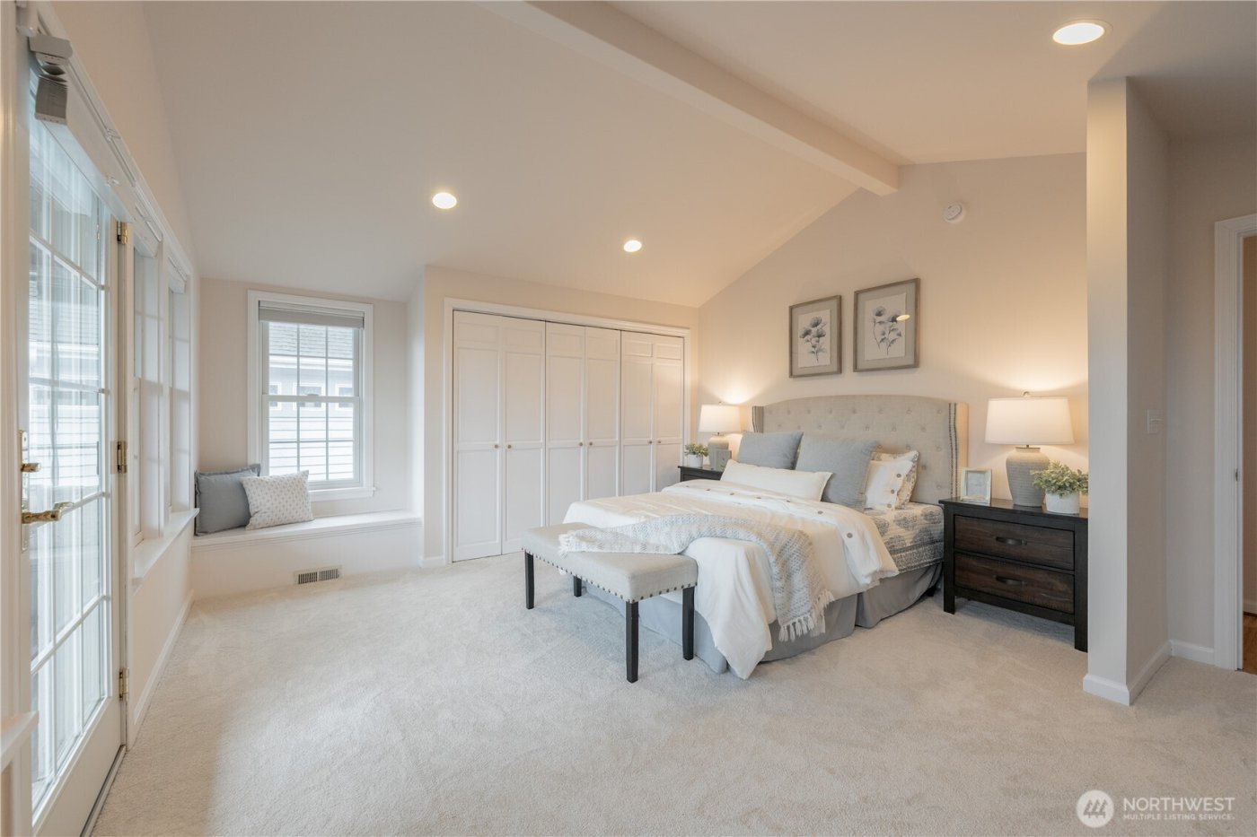 7046 55th Avenue NE, Seattle, WA 98115