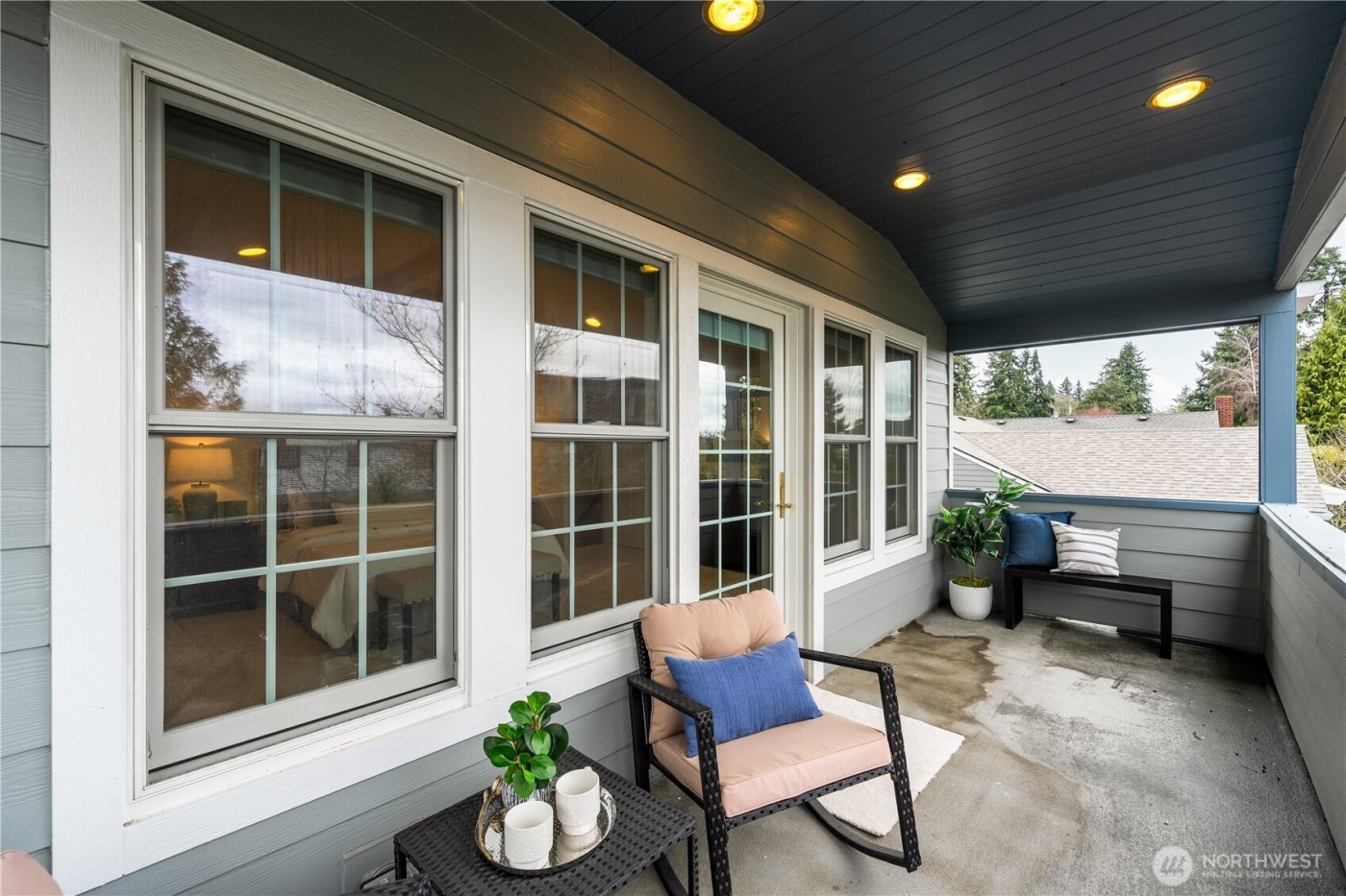 7046 55th Avenue NE, Seattle, WA 98115