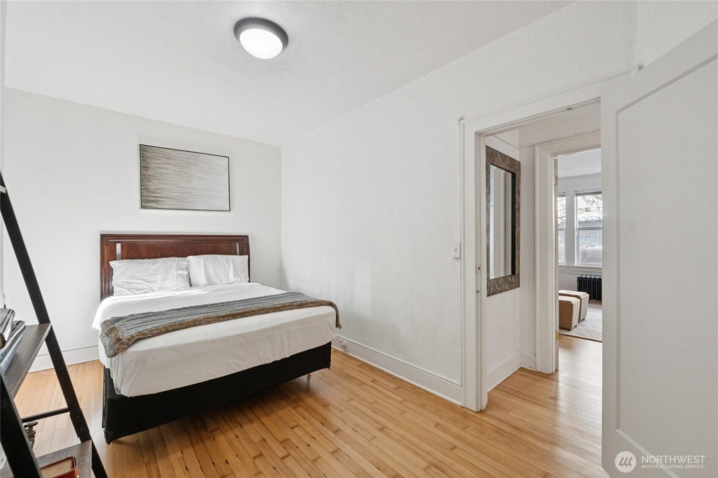 905 NE 43rd Street #108, Seattle, WA 98105