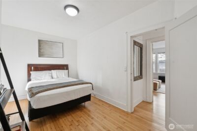 905 NE 43rd Street #108, Seattle, WA 98105 - Photo 15