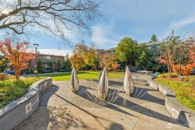 905 NE 43rd Street #108, Seattle, WA 98105 - Photo 23