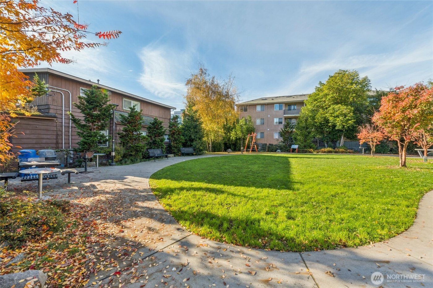 905 NE 43rd Street #108, Seattle, WA 98105