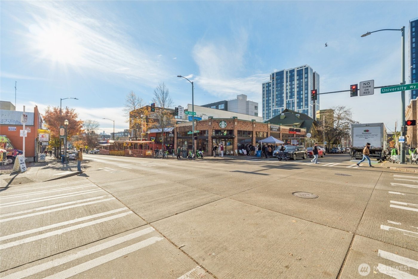 905 NE 43rd Street #108, Seattle, WA 98105